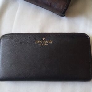 Kate Spade black wallet EUC